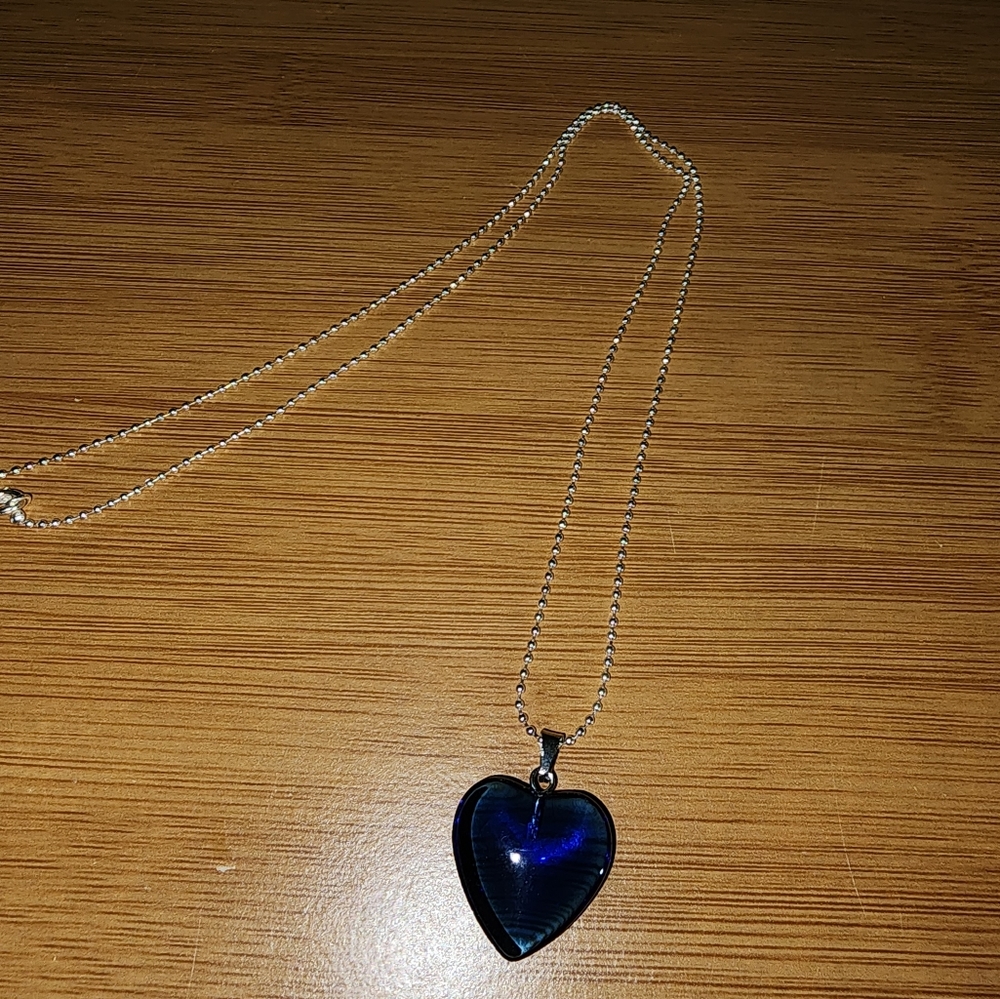 Heart of the ocean replica necklace